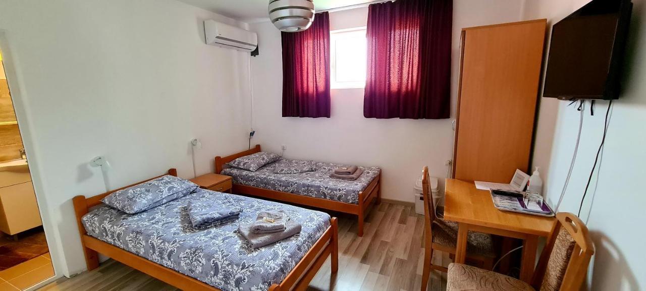 Casa Mio Hotell Moldova Noua Rum bild